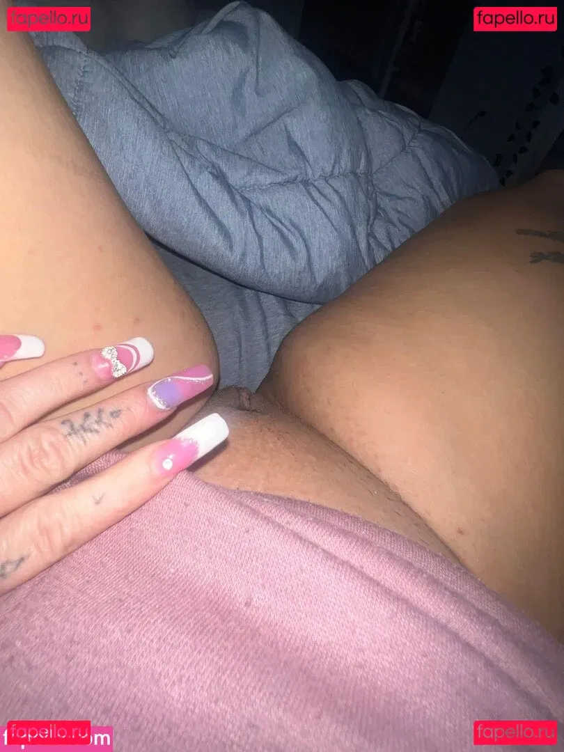 katiesvip Onlyfans Photo Gallery 