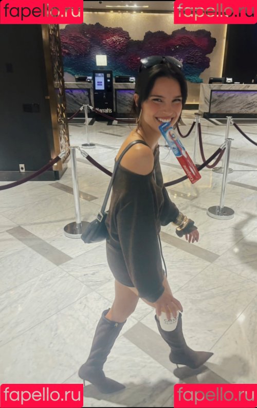 Inde Navarrette Onlyfans Photo Gallery 