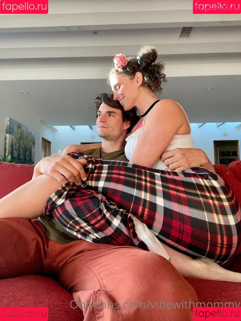 vibewithmommy Onlyfans Photo Gallery 