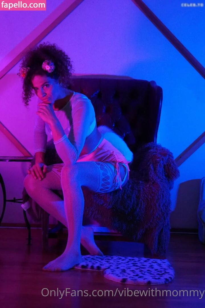 vibewithmommy Onlyfans Photo Gallery 