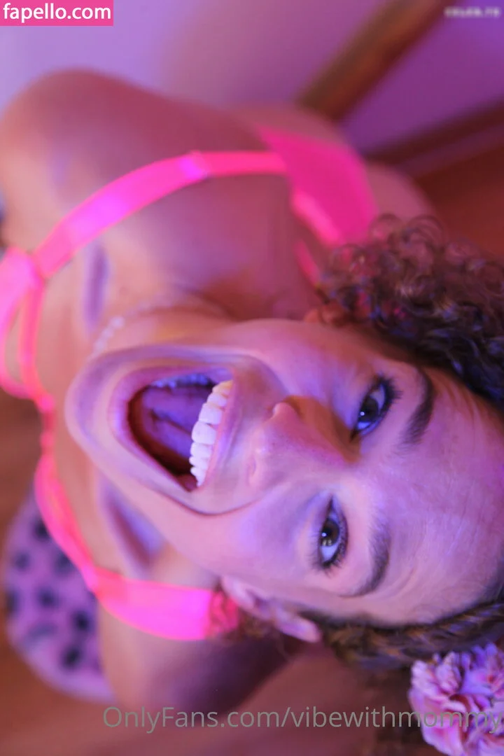 vibewithmommy Onlyfans Photo Gallery 