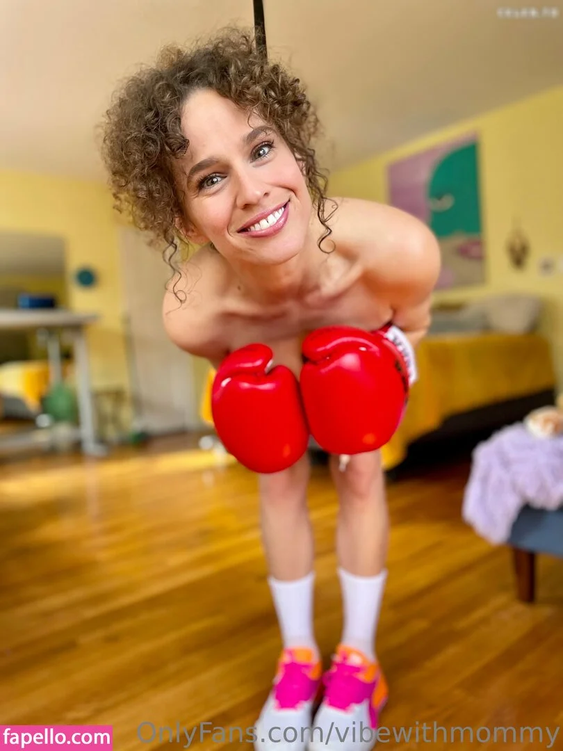 vibewithmommy Onlyfans Photo Gallery 