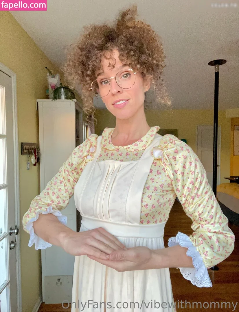 vibewithmommy Onlyfans Photo Gallery 