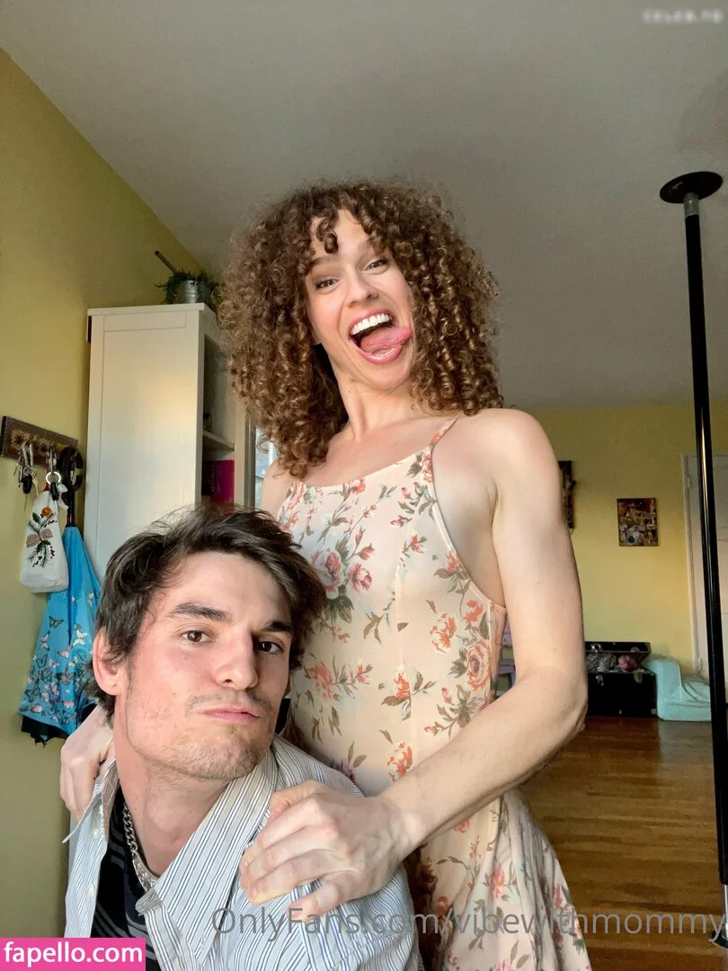 vibewithmommy Onlyfans Photo Gallery 