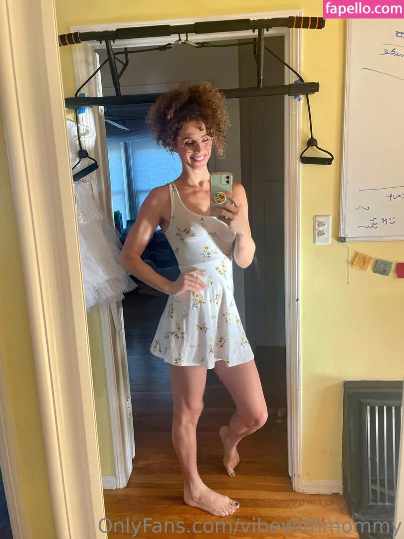 vibewithmommy Onlyfans Photo Gallery 