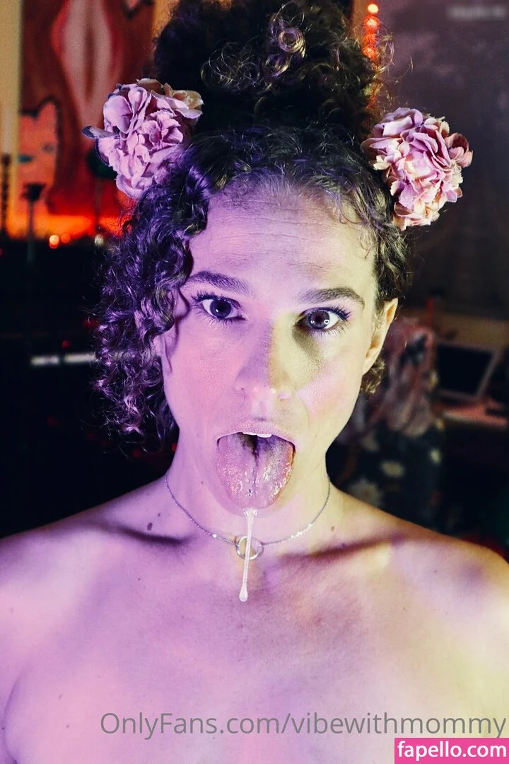 vibewithmommy Onlyfans Photo Gallery 