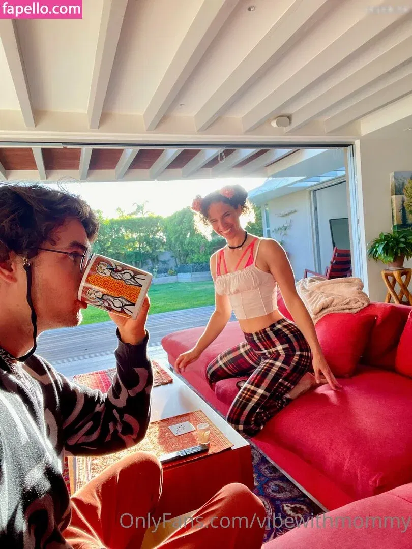 vibewithmommy Onlyfans Photo Gallery 