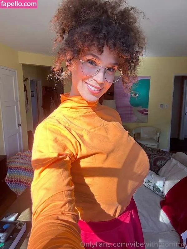 vibewithmommy Onlyfans Photo Gallery 