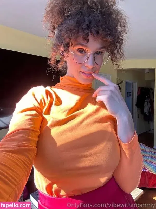 vibewithmommy Onlyfans Photo Gallery 