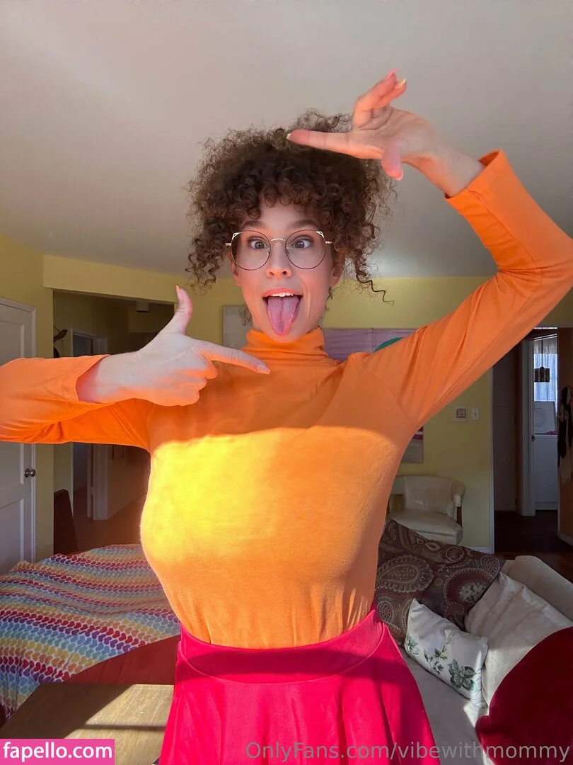 vibewithmommy Onlyfans Photo Gallery 