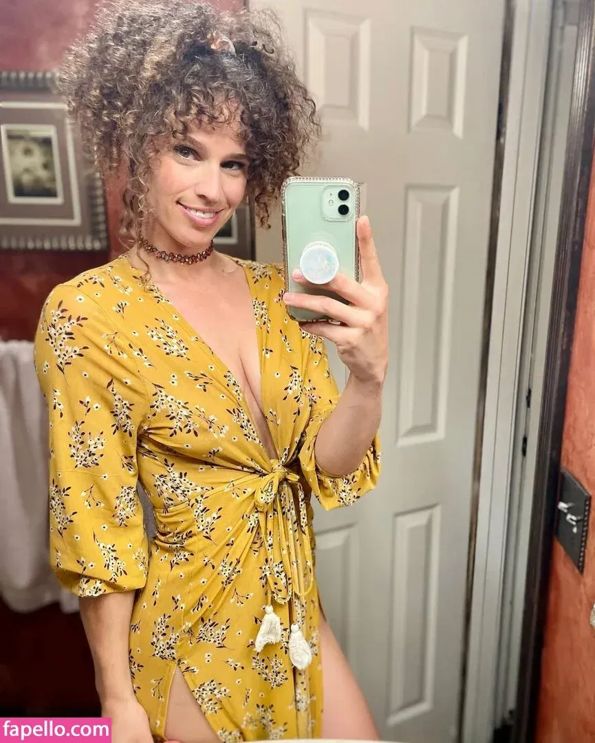 vibewithmommy Onlyfans Photo Gallery 