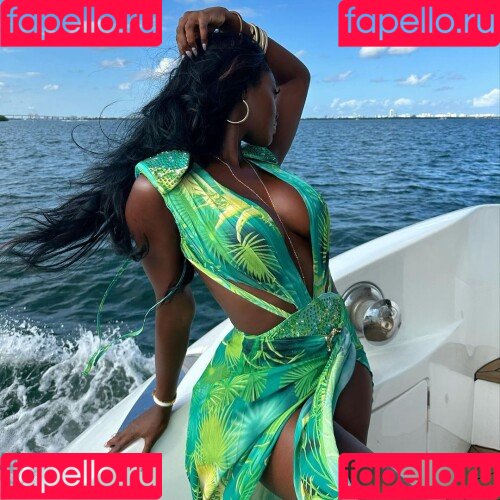 _lilianl Onlyfans Photo Gallery 