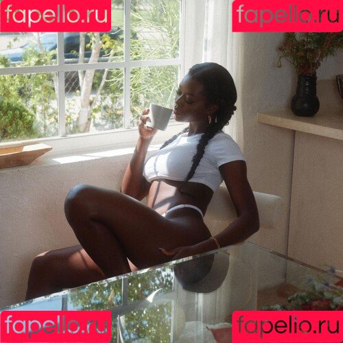 _lilianl Onlyfans Photo Gallery 