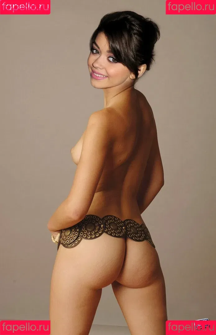 Sarah Hyland Fake Onlyfans Photo Gallery 
