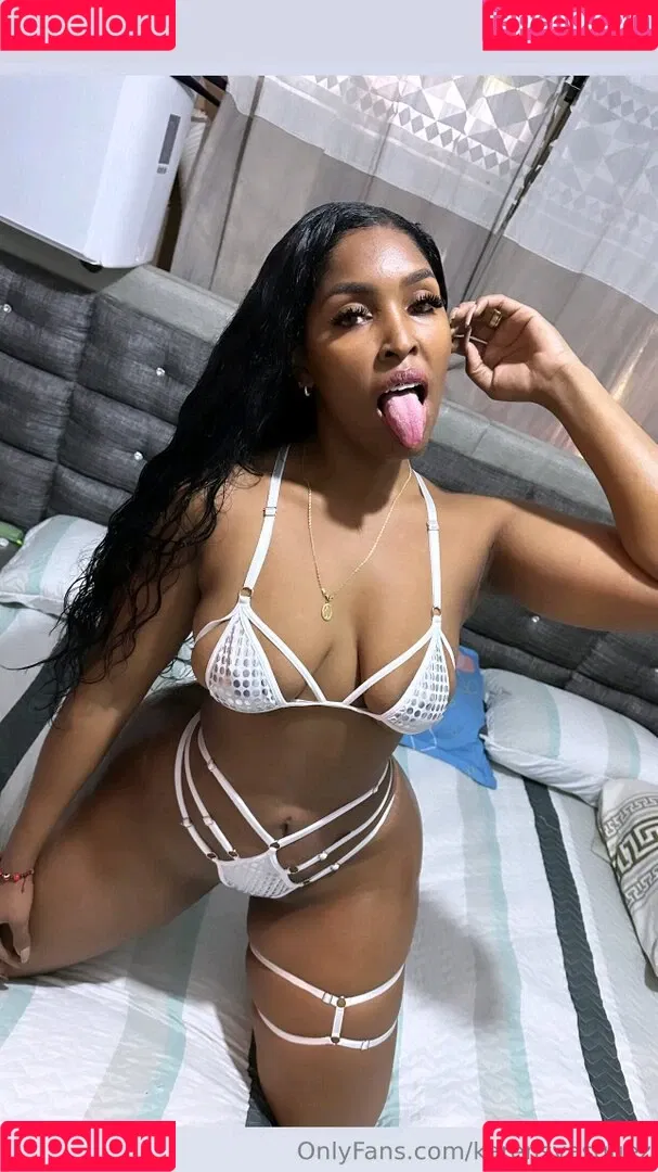 Karen Vasquez Onlyfans Photo Gallery 