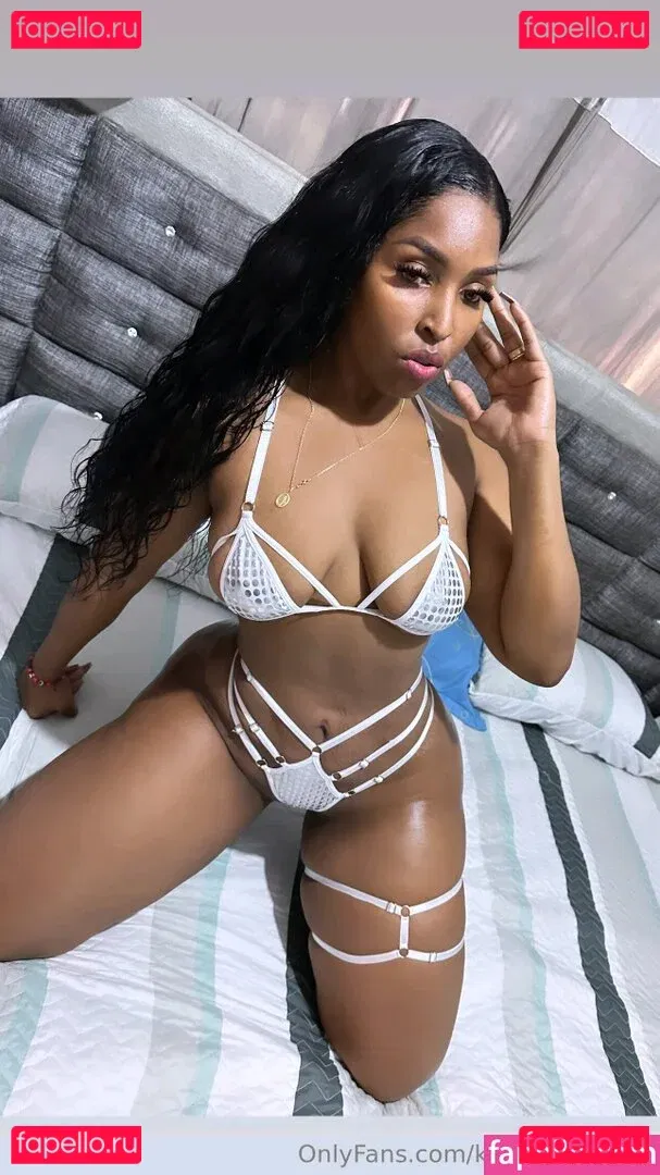 Karen Vasquez Onlyfans Photo Gallery 