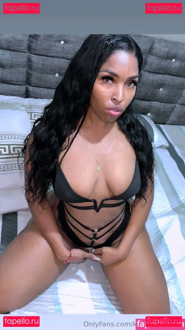 Karen Vasquez Onlyfans Photo Gallery 