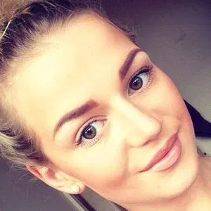 Holly Eriksson Onlyfans Photo Gallery 