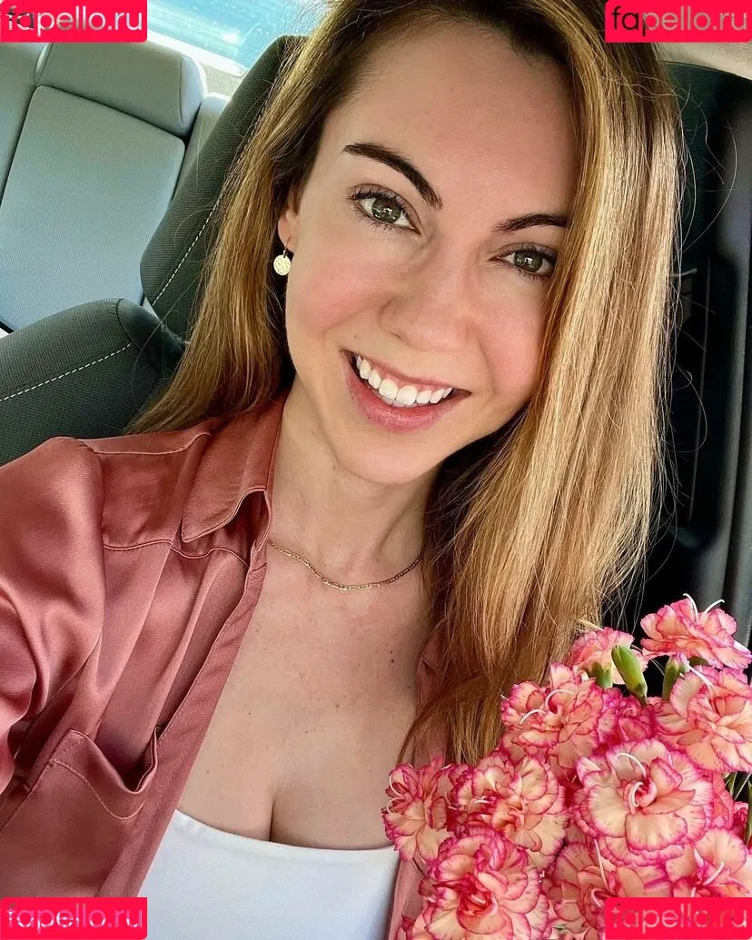 Ellie James Onlyfans Photo Gallery 
