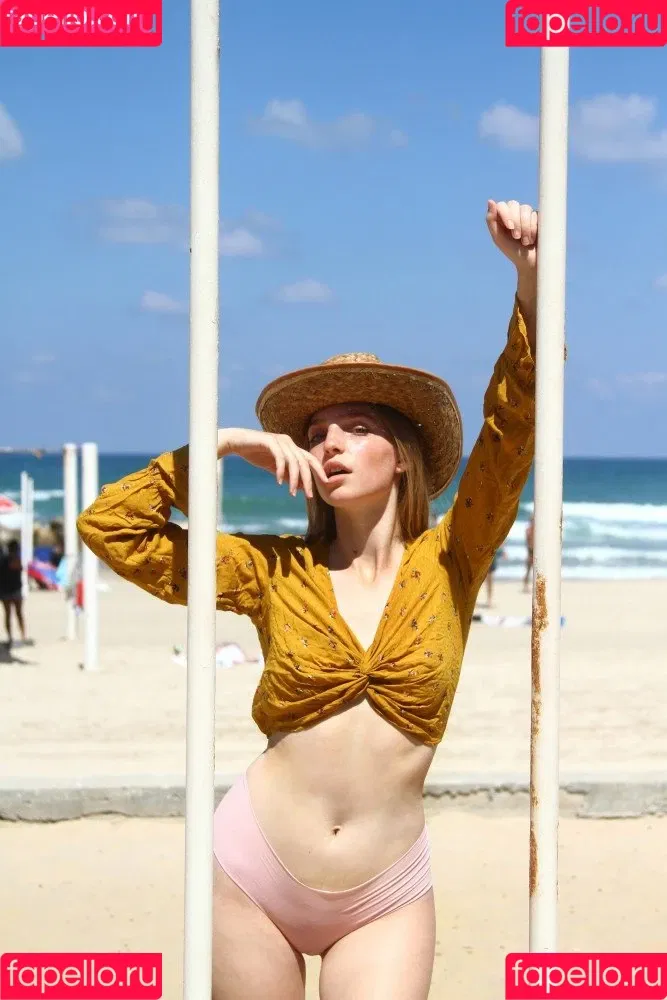 Maya Peled Onlyfans Photo Gallery 