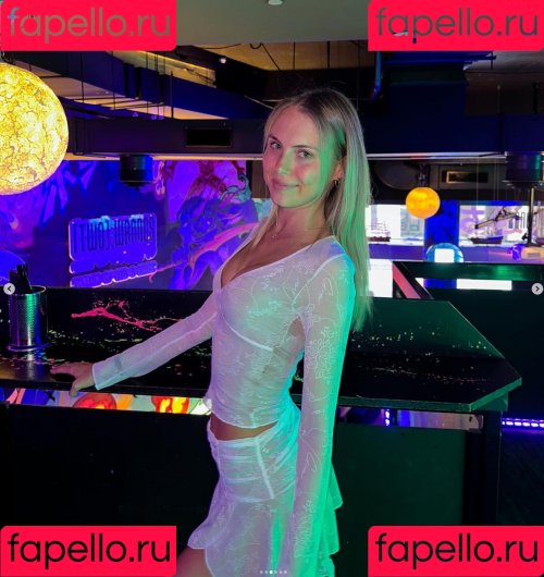 Sarah Lloyd Onlyfans Photo Gallery 