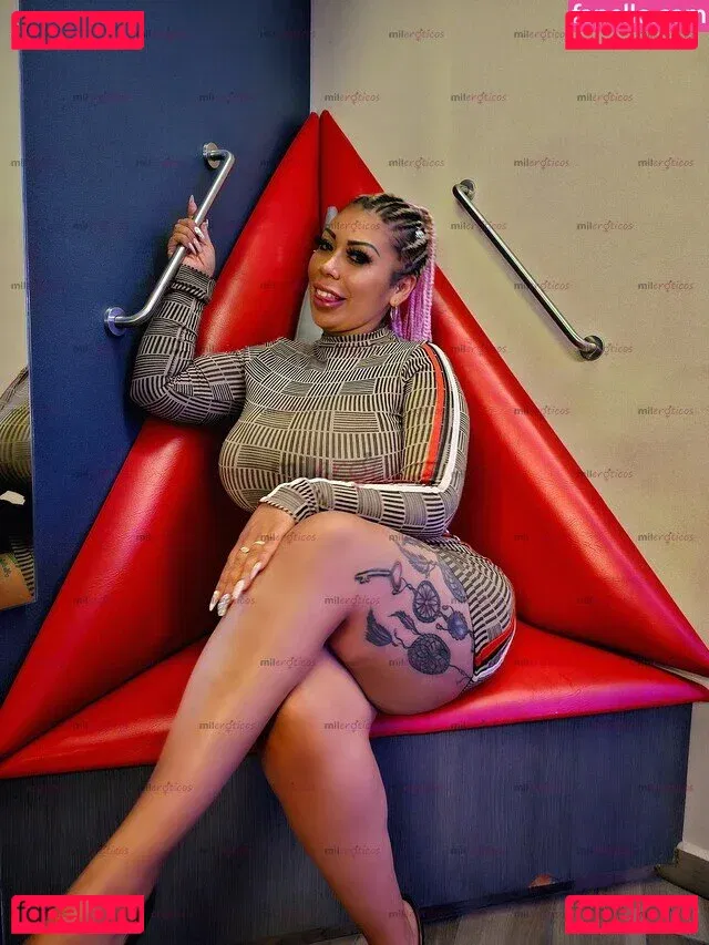 Sharon Piel Morena Onlyfans Photo Gallery 