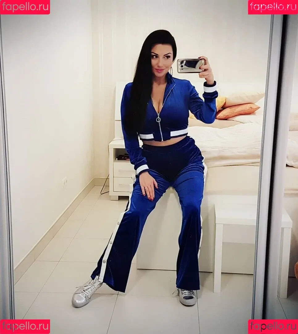 Rita Kyslinger Onlyfans Photo Gallery 