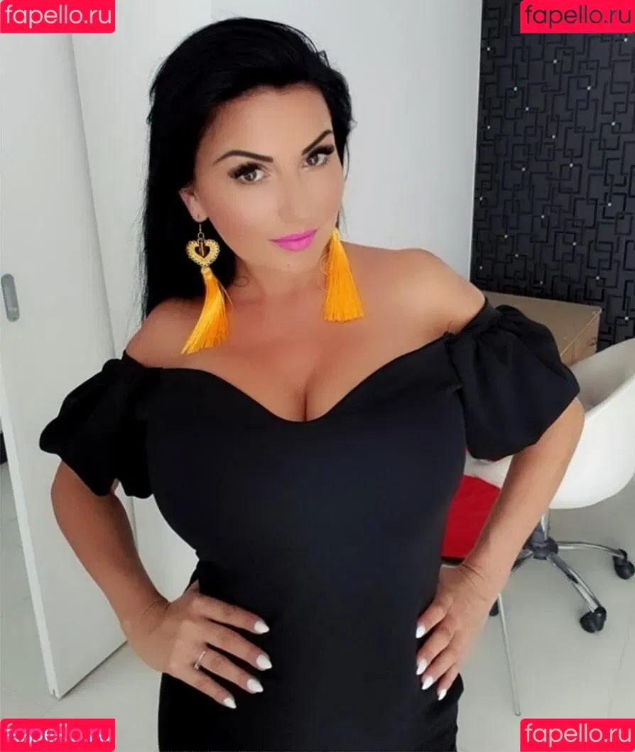 Rita Kyslinger Onlyfans Photo Gallery 
