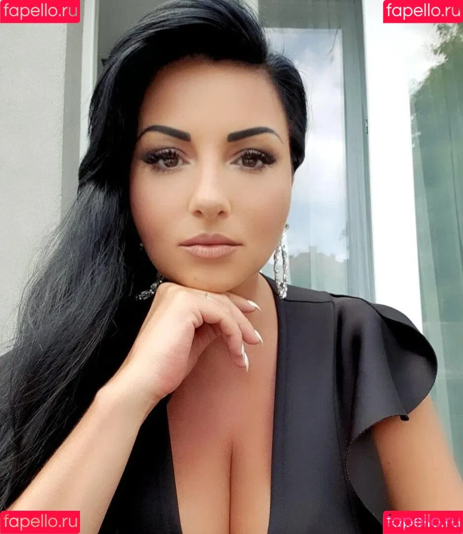 Rita Kyslinger Onlyfans Photo Gallery 