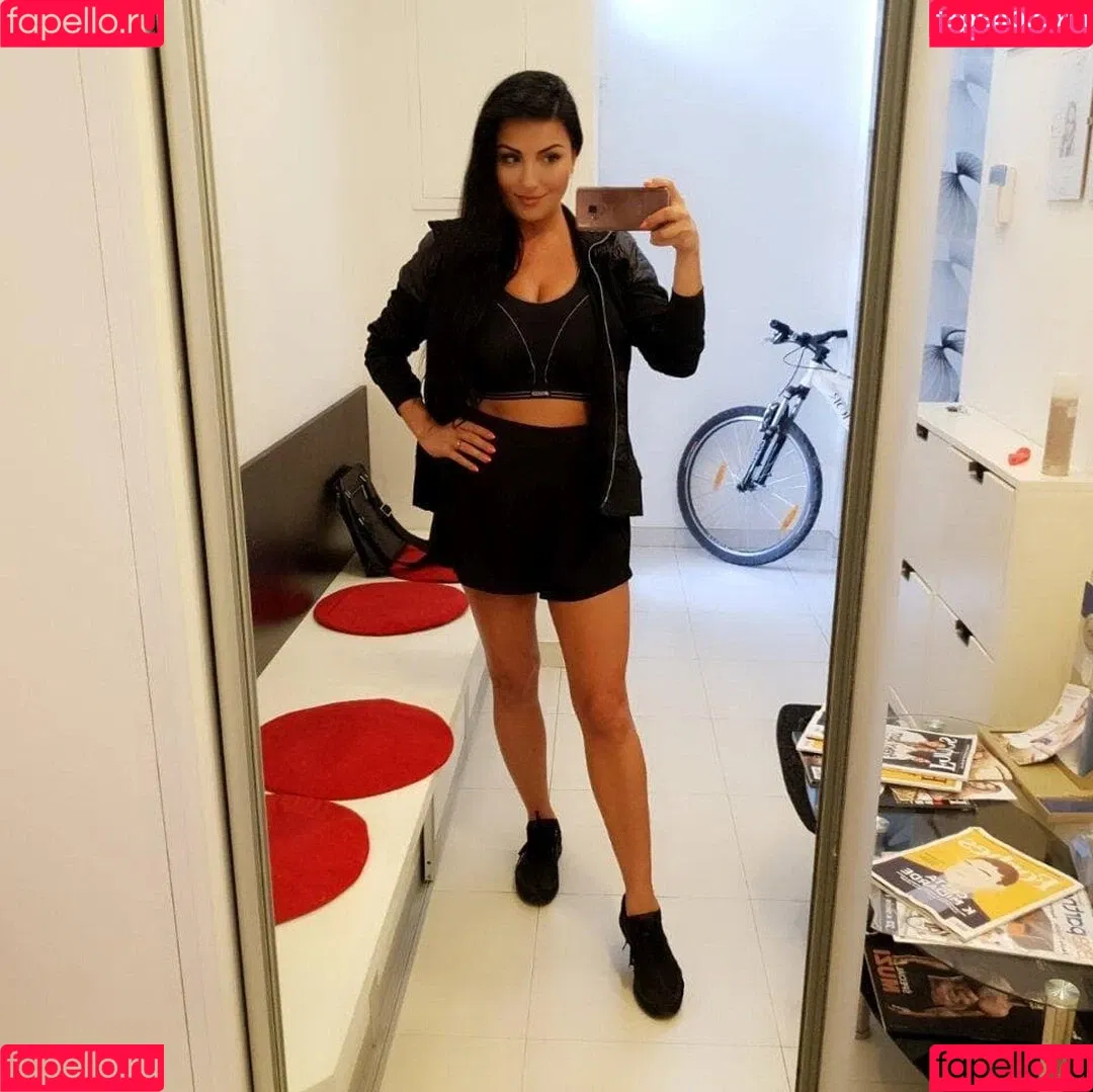 Rita Kyslinger Onlyfans Photo Gallery 