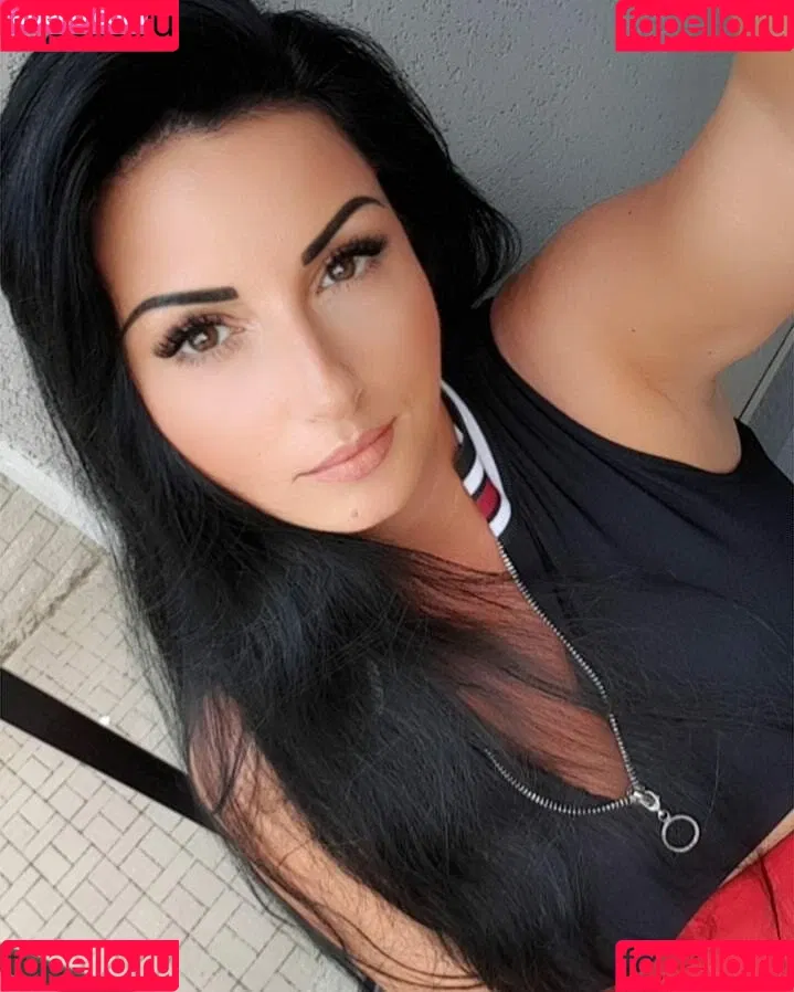 Rita Kyslinger Onlyfans Photo Gallery 