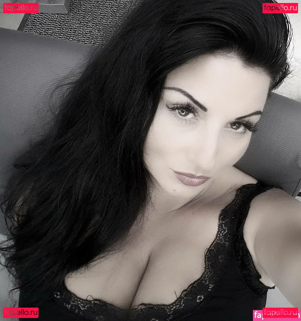 Rita Kyslinger Onlyfans Photo Gallery 