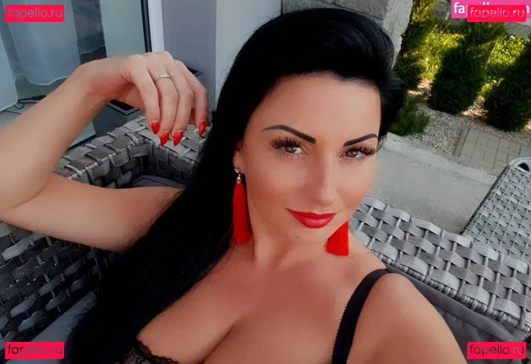 Rita Kyslinger Onlyfans Photo Gallery 