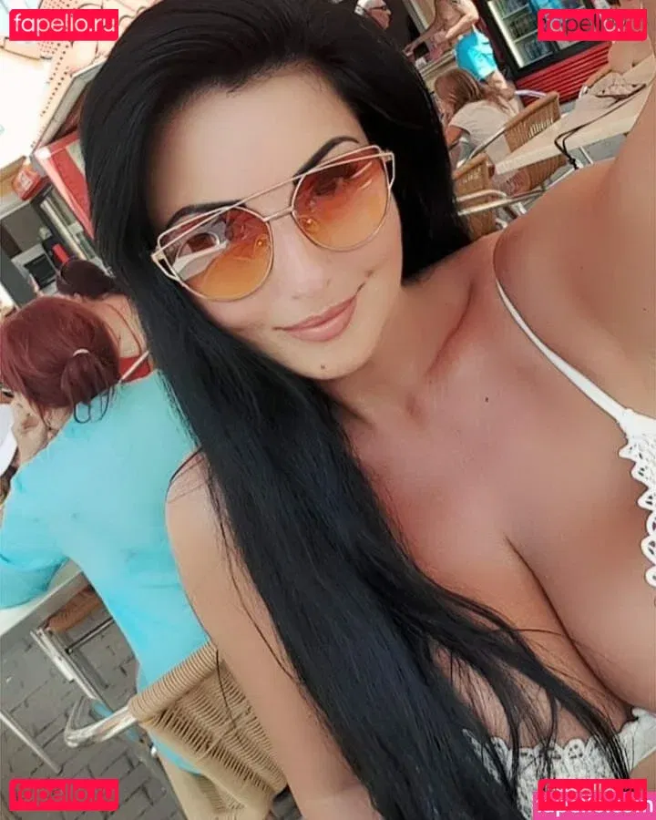 Rita Kyslinger Onlyfans Photo Gallery 