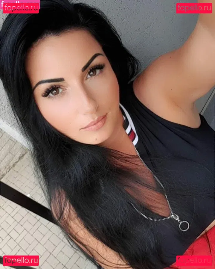 Rita Kyslinger Onlyfans Photo Gallery 