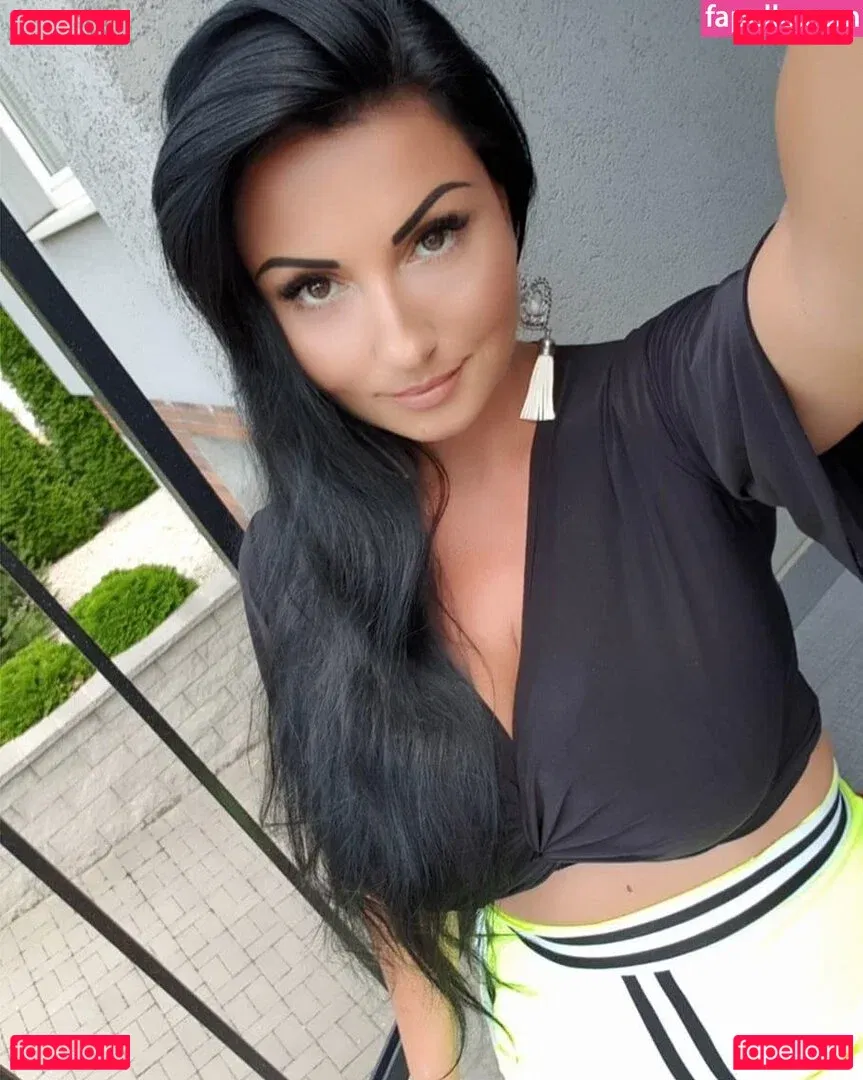 Rita Kyslinger Onlyfans Photo Gallery 