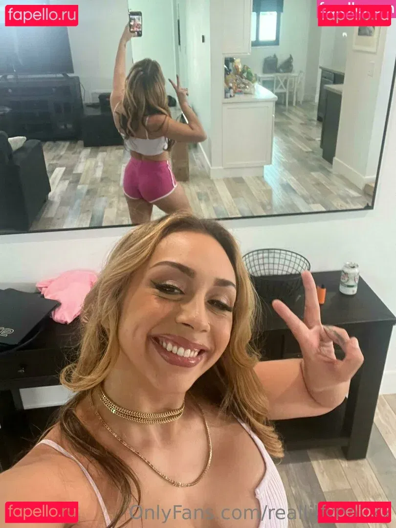 Hayley L Onlyfans Photo Gallery 