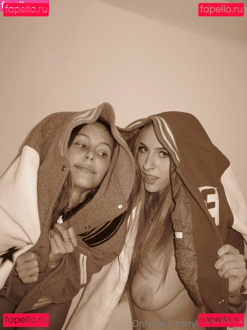 stellabarey Onlyfans Photo Gallery 