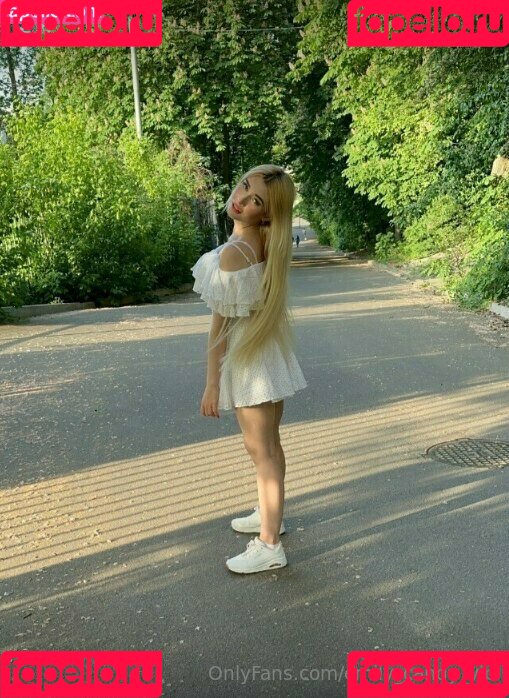 emily_candy_vip Onlyfans Photo Gallery 