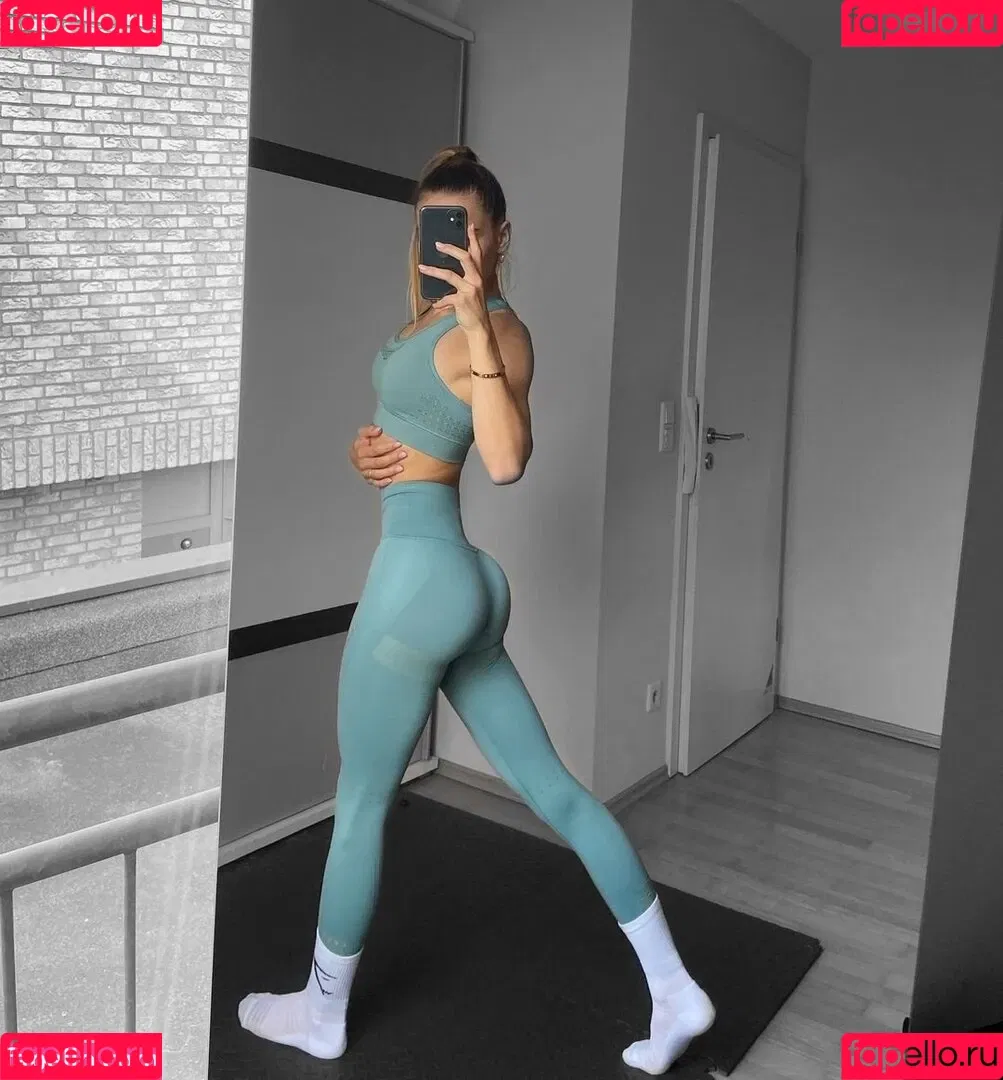 Amelie Kollek Onlyfans Photo Gallery 