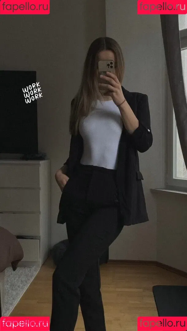 Amelie Kollek Onlyfans Photo Gallery 