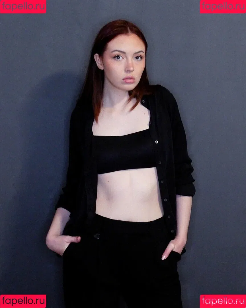 Quantum ASMR Onlyfans Photo Gallery 