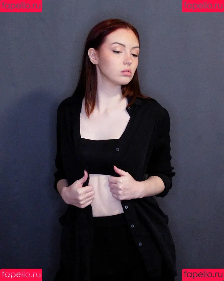 Quantum ASMR Onlyfans Photo Gallery 