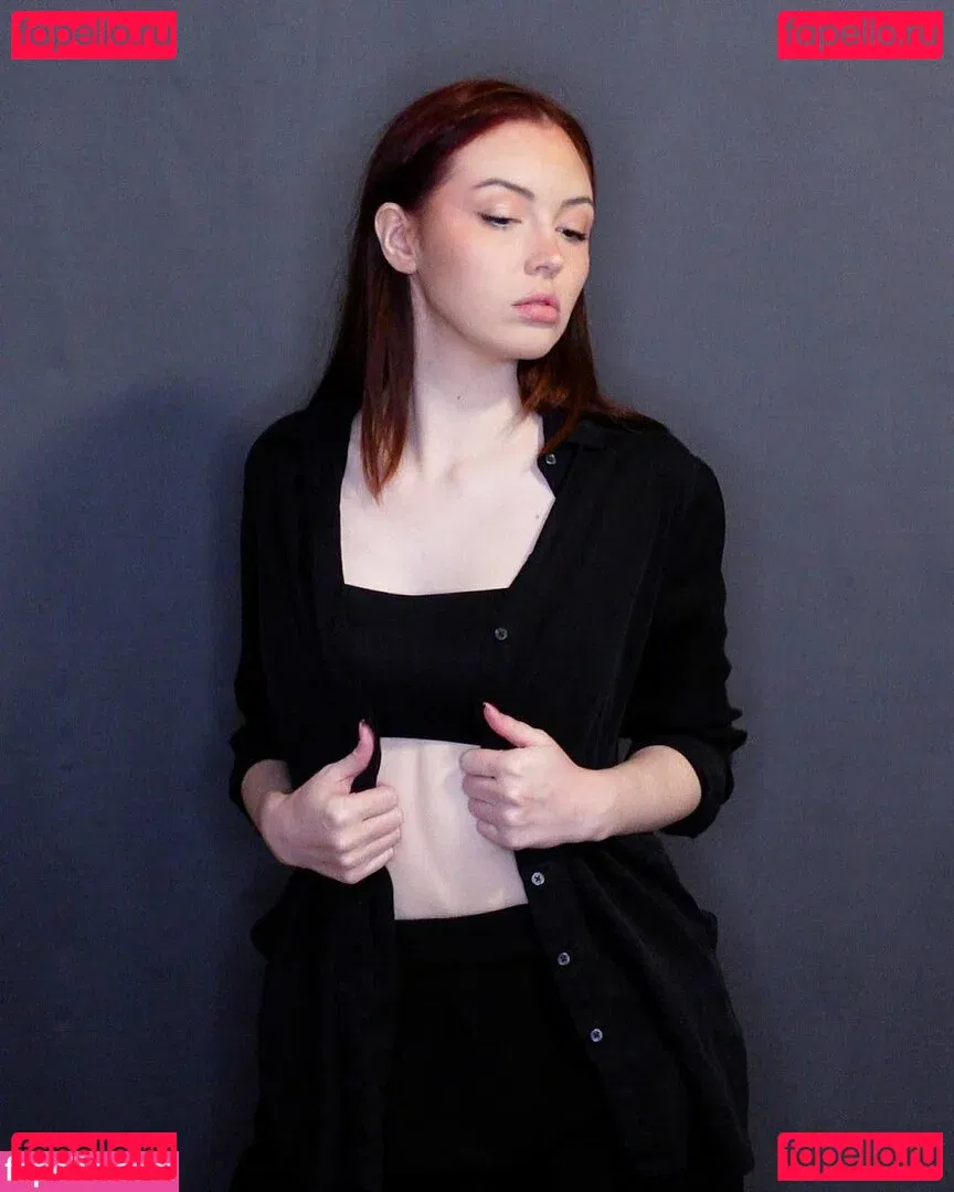 Quantum ASMR Onlyfans Photo Gallery 