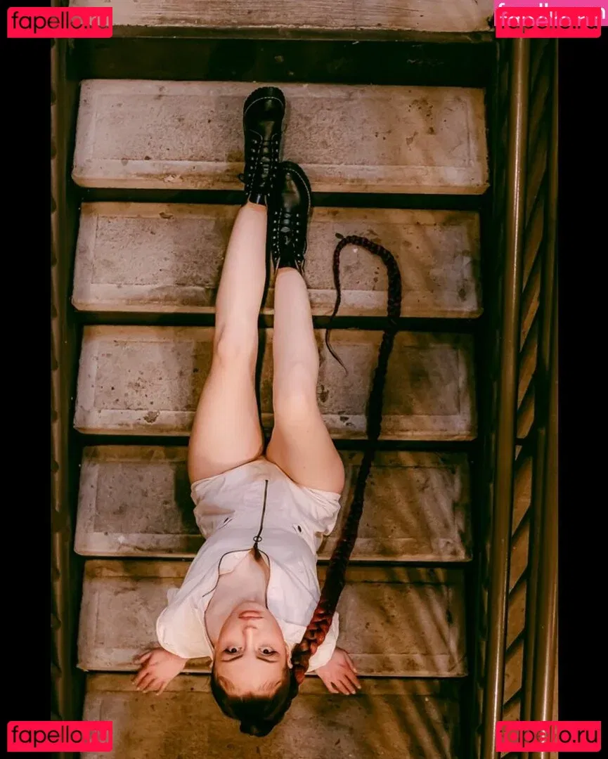 Quantum ASMR Onlyfans Photo Gallery 