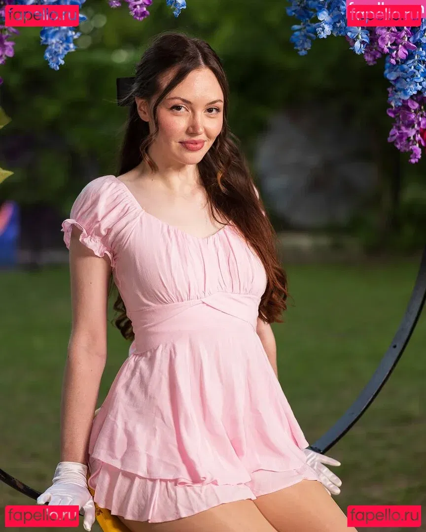 Quantum ASMR Onlyfans Photo Gallery 