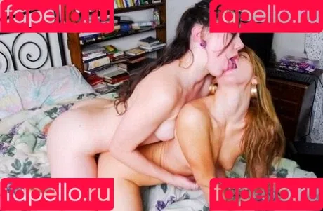 Sinn Sage Onlyfans Photo Gallery 