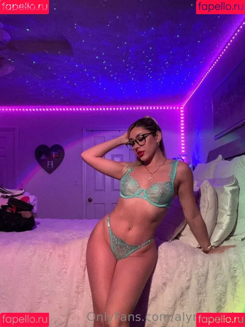 alymariedv Onlyfans Photo Gallery 