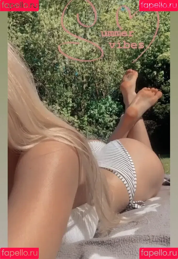 Caal.me.annaa Onlyfans Photo Gallery 