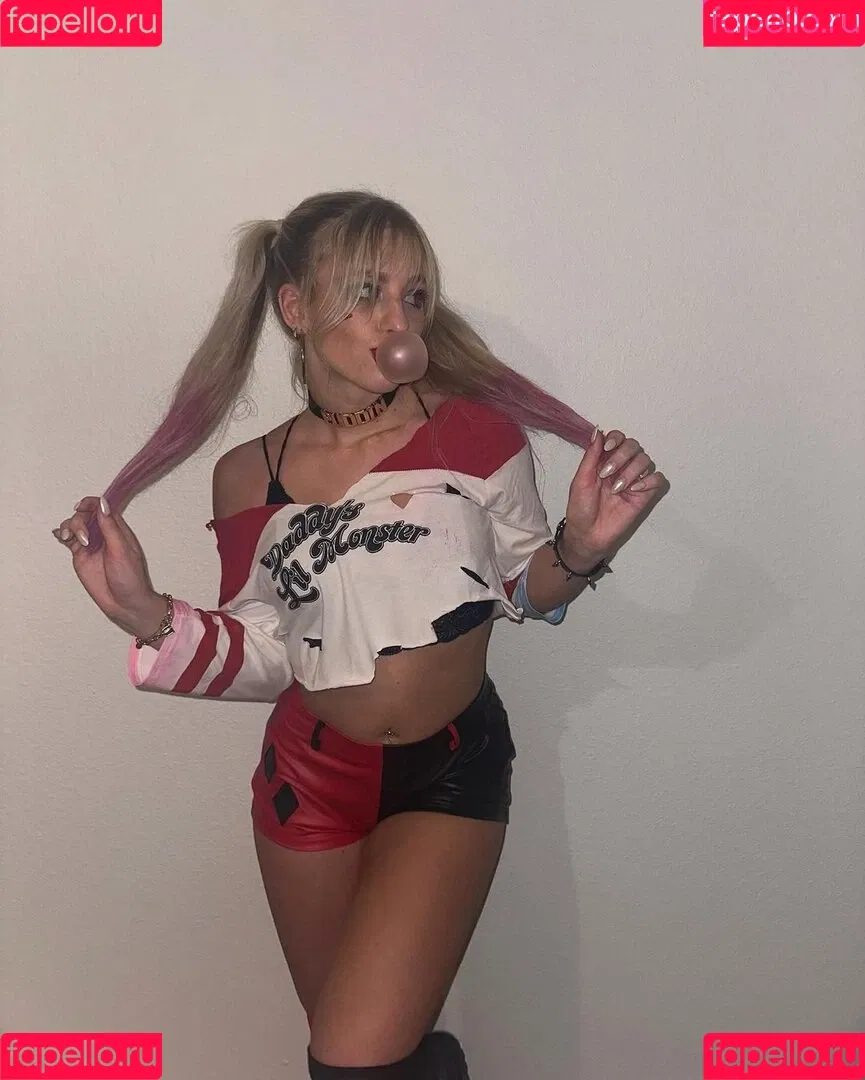 Caal.me.annaa Onlyfans Photo Gallery 